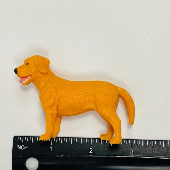 Tree House Kids Labrador Yellow Plastic Dog Figurine Toy - Picture 8 of 10